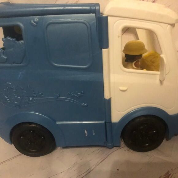 Fisher Price Little People Songs and Sounds Camper RV Motor Home retired discont - Picture 3 of 6